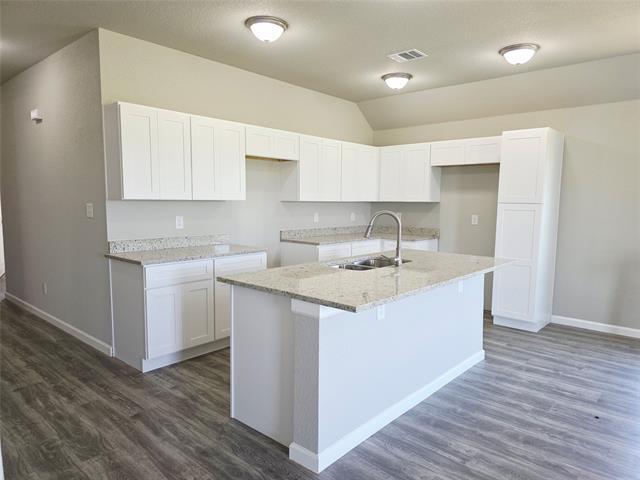 Foto del edificio - 1045 Springview Ln