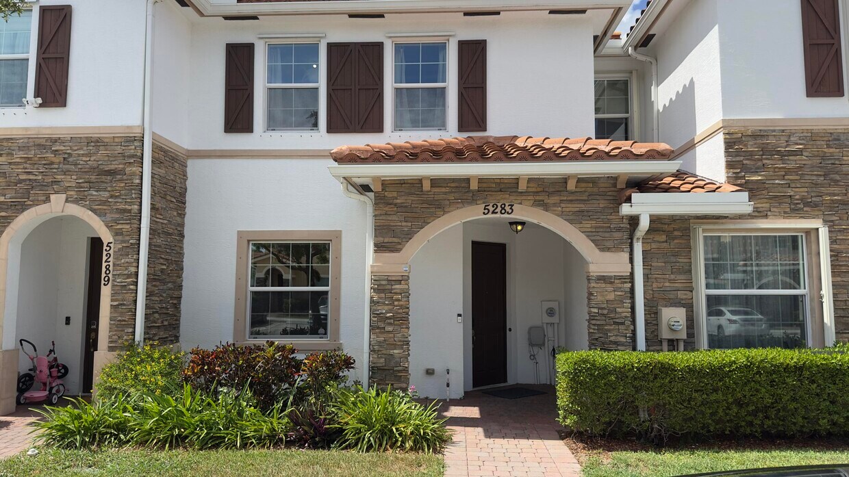 Foto principal - 5283 Ellery Terrace