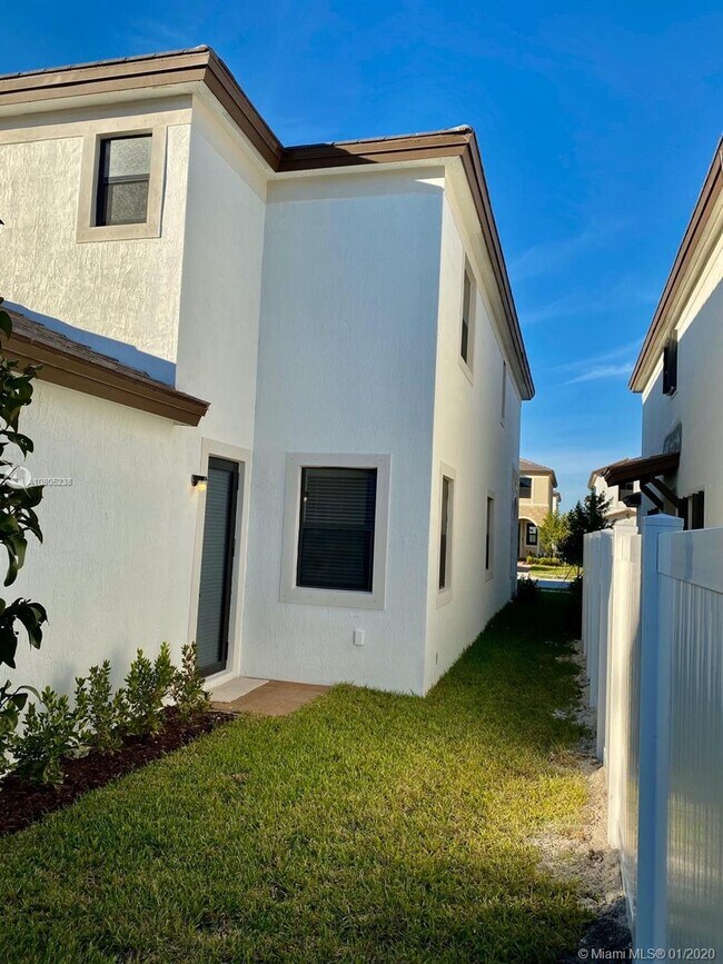 Building Photo - 3418 NW 110th St