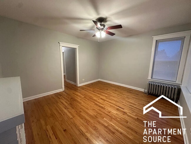 Foto del edificio - 6343 N Claremont Ave