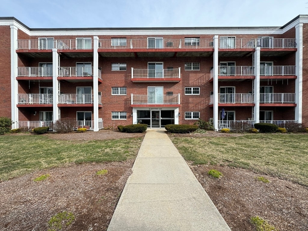 36 Greentree Ln Unit 34, Weymouth, MA 02190 Apartment for Rent in