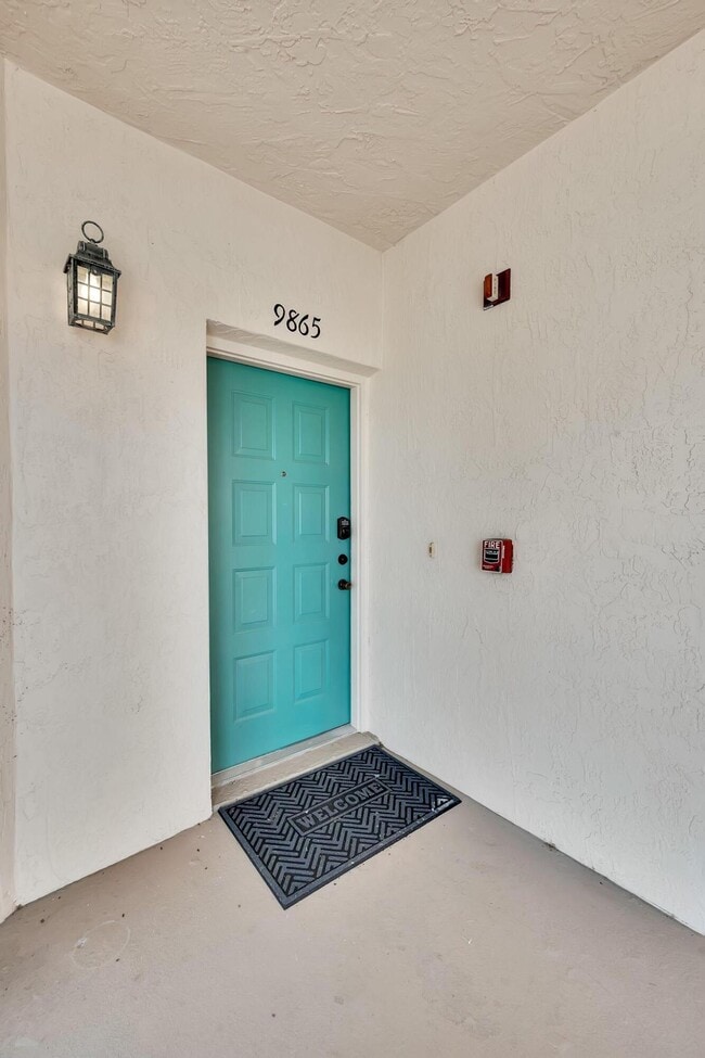 Building Photo - 9865 Perfect Dr