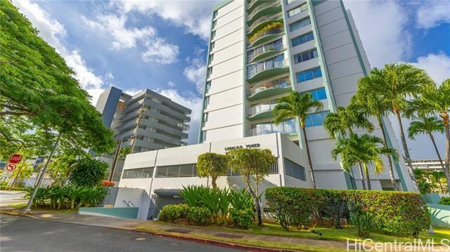 Building Photo - 710 Lunalilo St