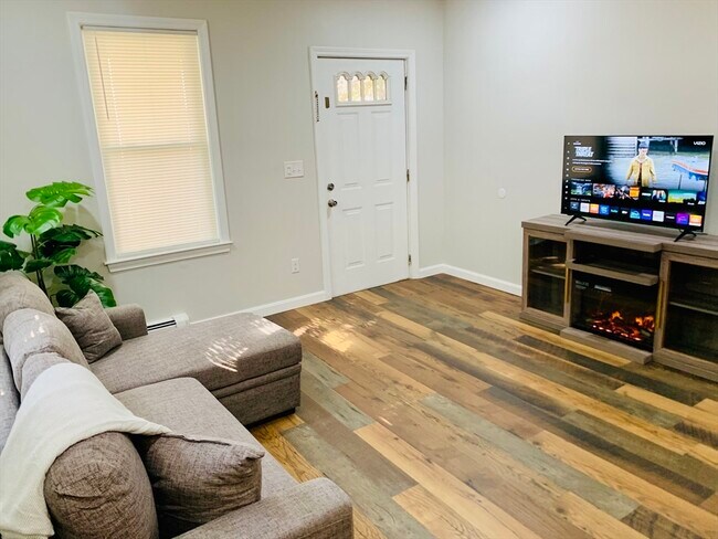 Foto del edificio - 400 Charles St