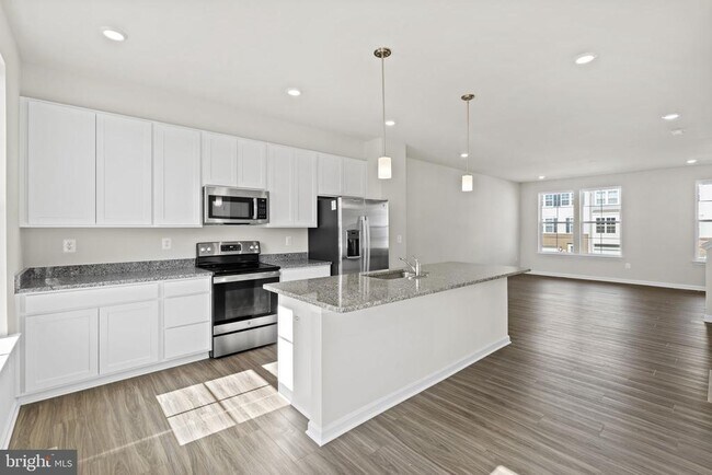 Foto del edificio - 136 Winterplace Dr