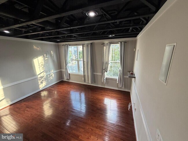 Building Photo - 803 Woodstream Blvd