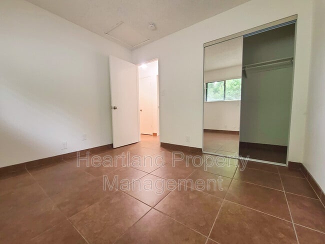 Foto del edificio - 737 N Alda Dr