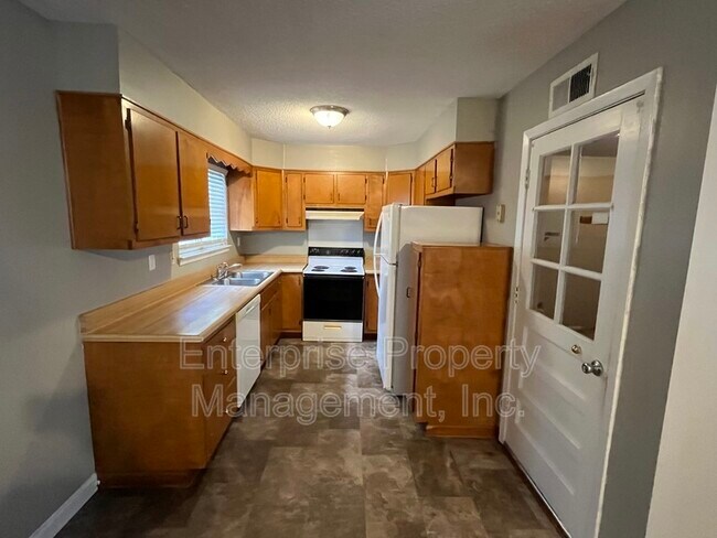 Foto del edificio - 6324 Woodgreen Dr