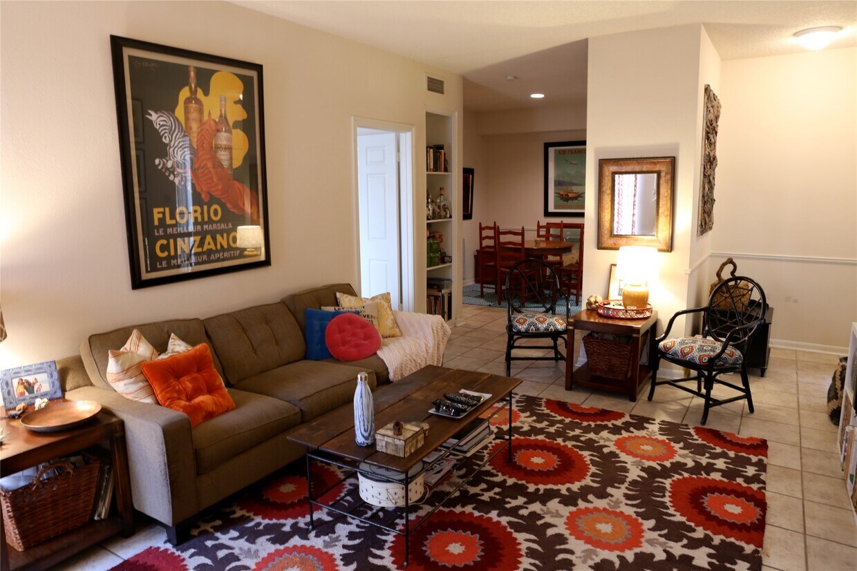 Foto principal - 5718 Val Verde St