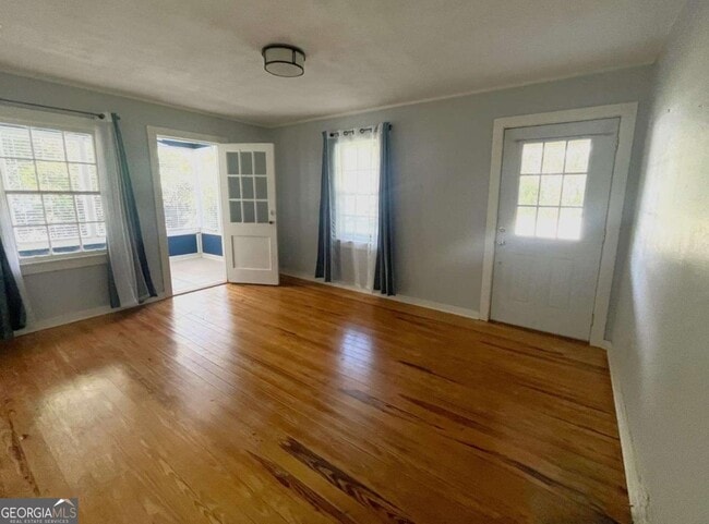 Building Photo - 402 Wheeler St