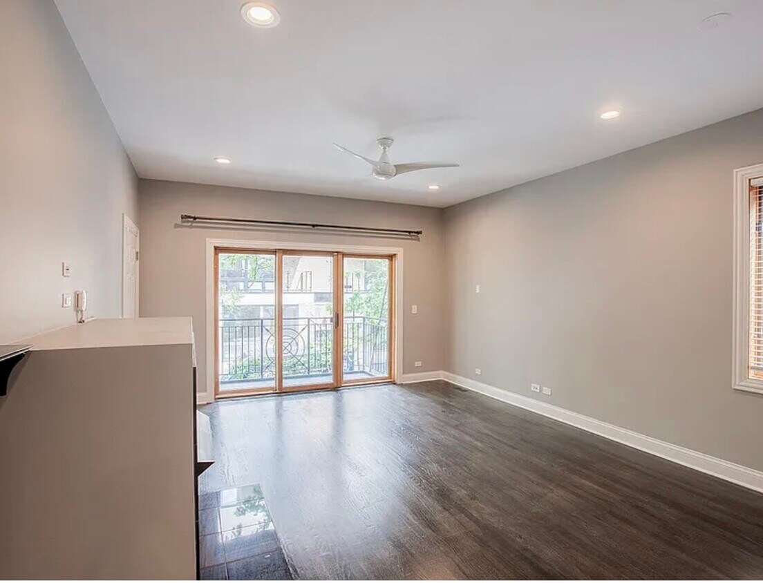 Primary Photo - 524 N Hermitage Ave