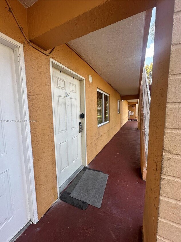 Foto del edificio - 6205 SW Kendale Lakes Cir