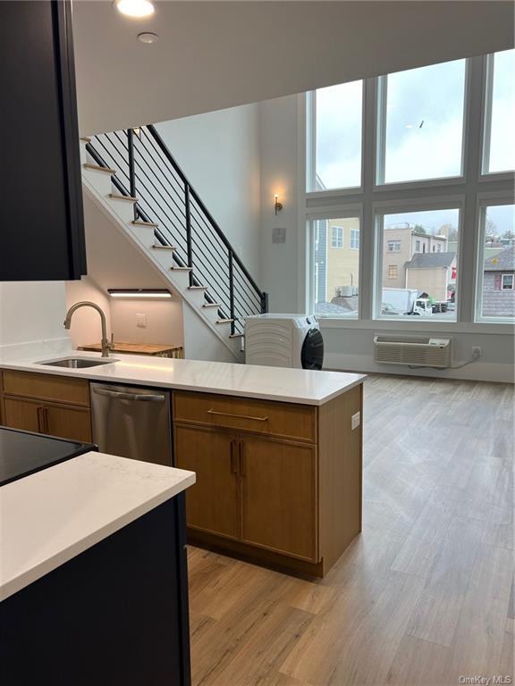 Foto del edificio - 42 N Main St