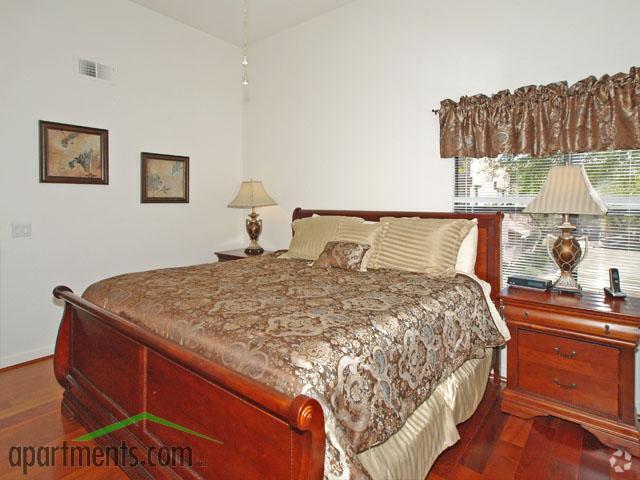 Bedroom - The Greens at Ventana Canyon Apartments