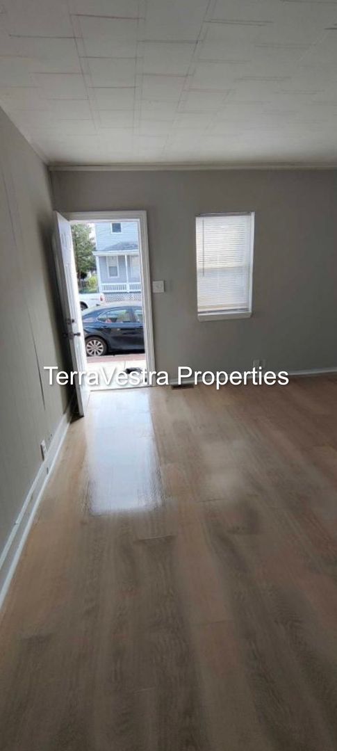 Foto del edificio - 411 Market St