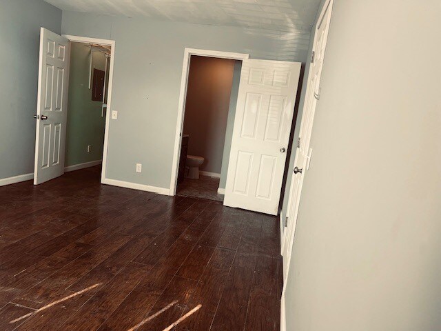 Foto del edificio - 215 Dee St