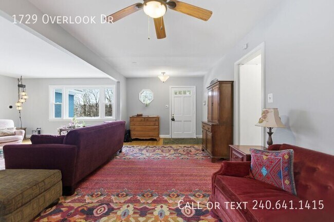 Foto del edificio - 1729 Overlook Dr