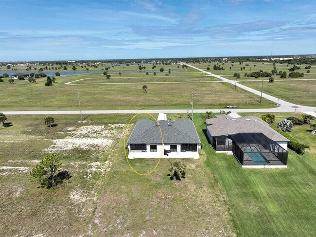 Foto del edificio - 44 Yellowhammer Dr