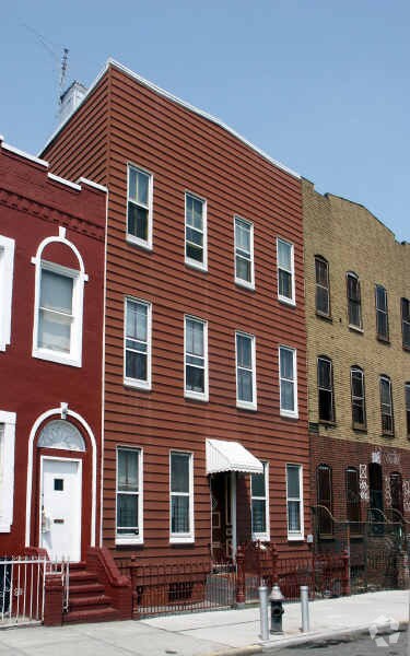Primary Photo - 169 Troutman St