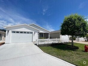 Building Photo - 2558 Birch Ave