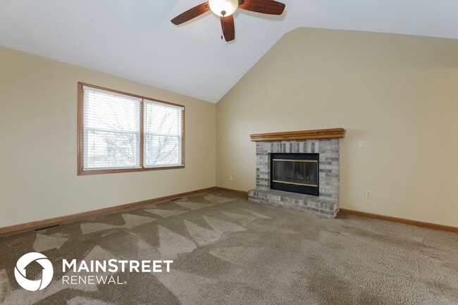 Building Photo - 18425 E Arrowhead Ln