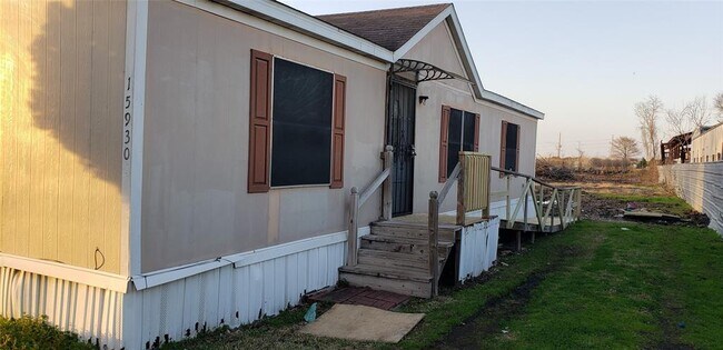 Foto del edificio - 15934 W Bellfort Blvd