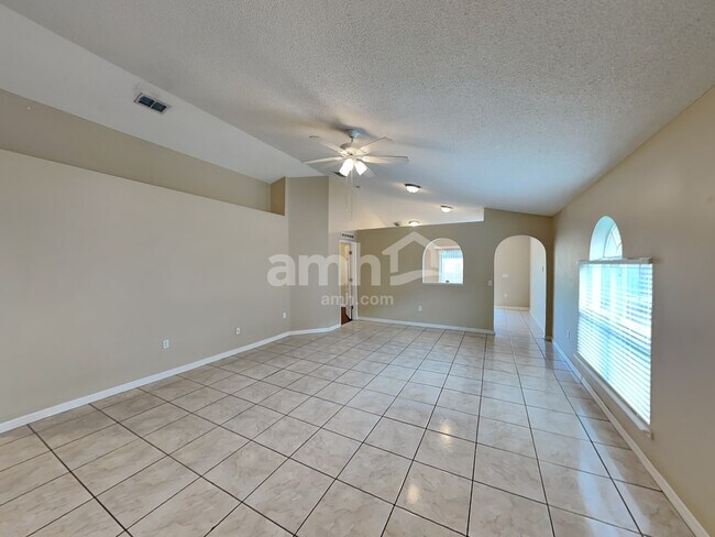 Foto del edificio - 11414 Ivy Flower Loop