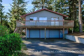 Building Photo - 835 Manzanita Ave