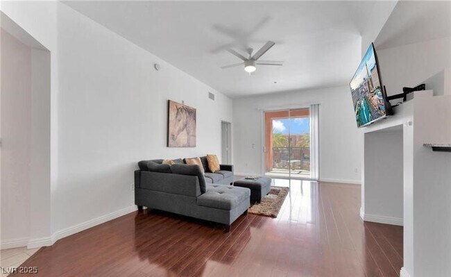 Building Photo - 47 E Agate Ave