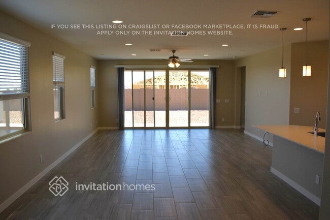 Foto del edificio - 19865 W Turney Ave