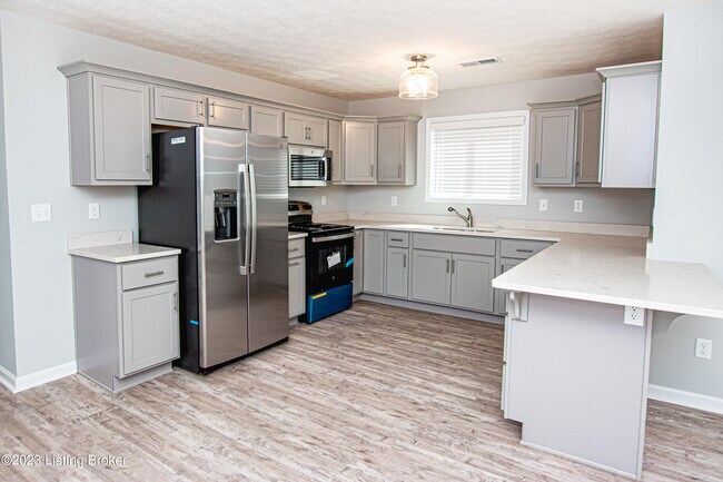 Foto del edificio - 418 Eagle Pointe Dr