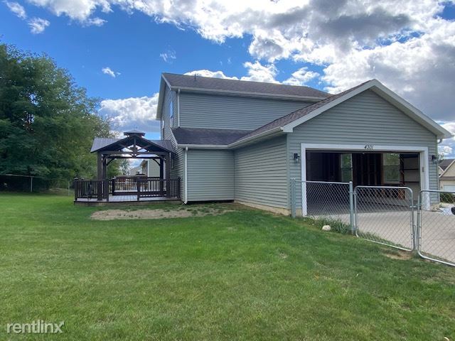 Foto del edificio - 3 br, 2.5 bath House - 4301 Cinnamon Ln **...