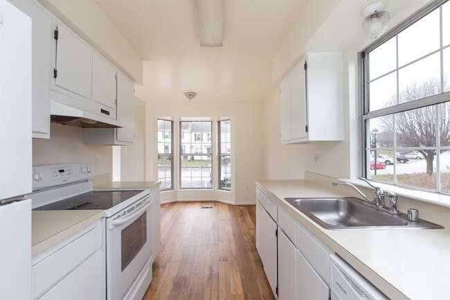 Photo - 8852 Green Needle Dr House