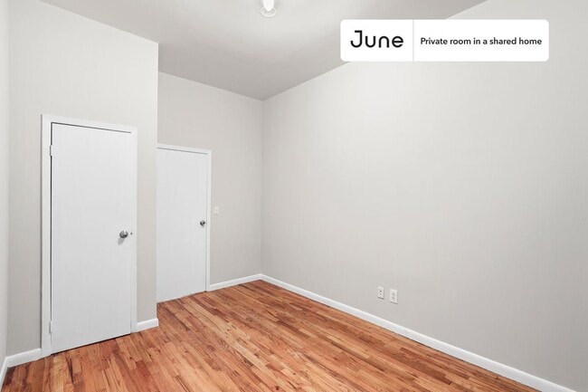 Building Photo - Room in Shared 4 bed/2 bath home