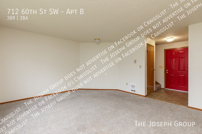 Foto del edificio - 712 60th St SW
