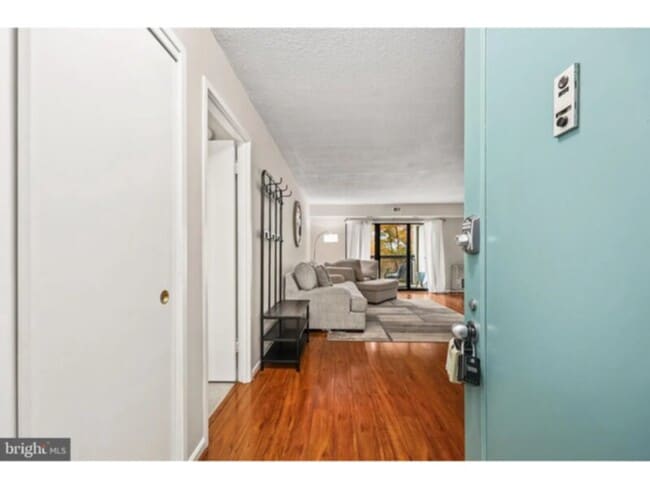 Photo - 2 Bed 2 Bathroom for Rent House