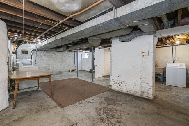 Building Photo - 125 Southern Ave