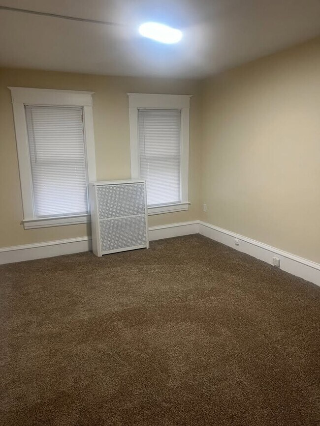 Foto del edificio - 1000 17th Ave