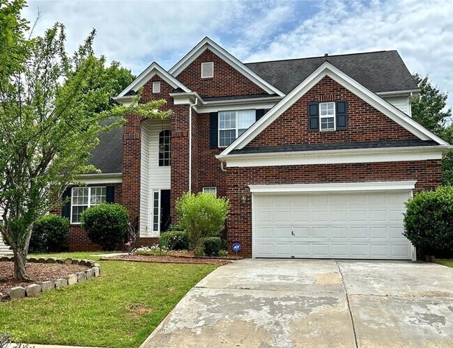 Foto del edificio - 4 BR/2.5BA | Newly Renovated Single Family Home |Fenced backyard| Elegant Brick Home in the Heart...