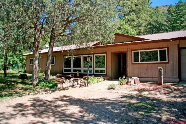 Building Photo - Three Bedroom House on CR 250