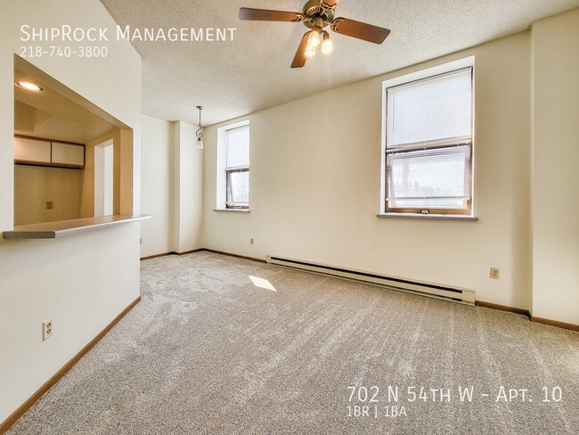 Building Photo - 702 N 54th Ave W