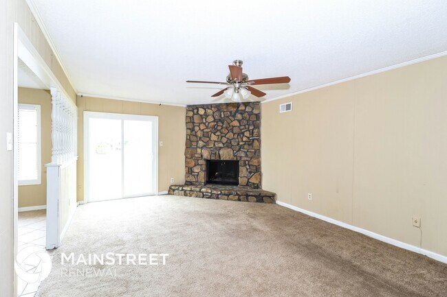 Foto del edificio - 3902 Clover Hill Dr