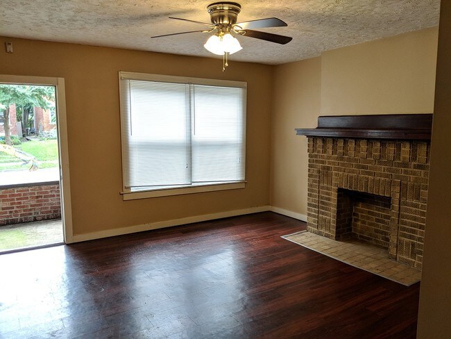 Building Photo - 391 Chittenden Ave