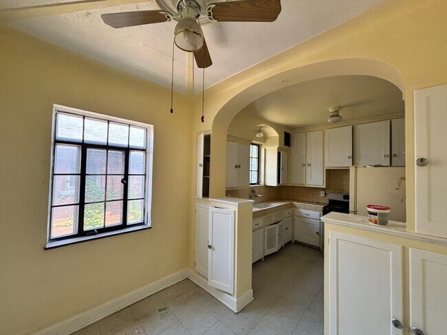 Foto del edificio - 2943 Leslie St