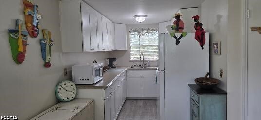 Foto del edificio - 823 Courtington Ln
