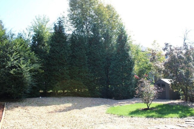 Building Photo - $0 Security Deposit for Qualified Residents