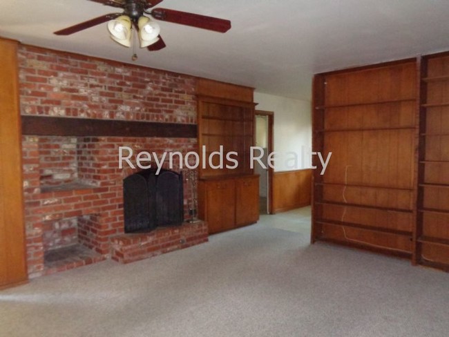 Building Photo - 3820 S 86th East Ave