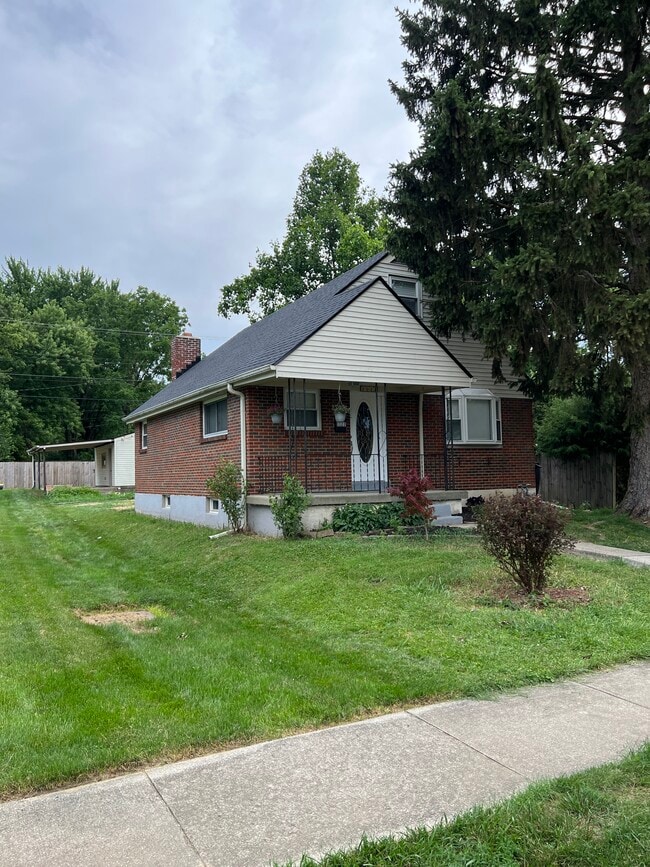 Building Photo - 1122 Sharon Ave