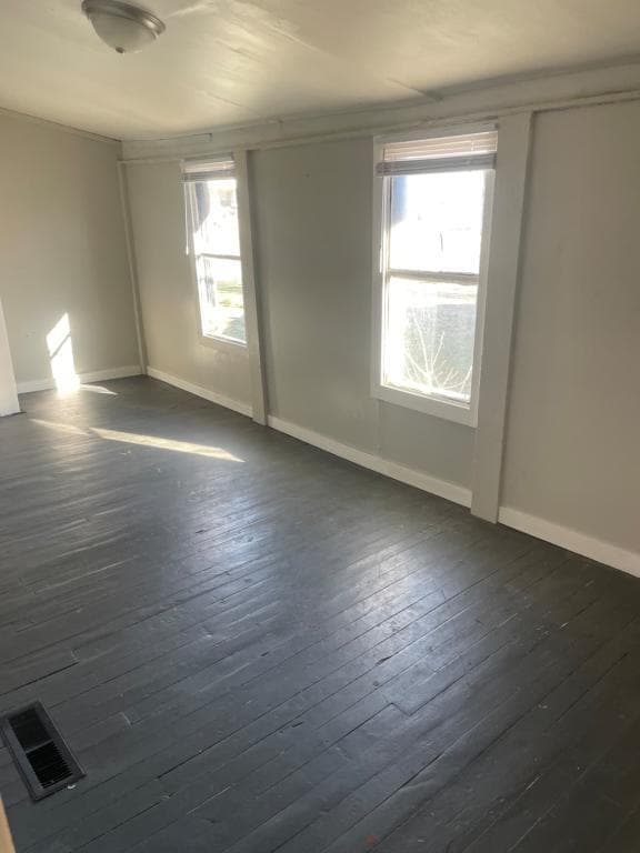 Foto del edificio - 626 Holly St