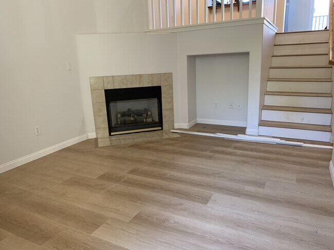 Foto del edificio - 1117 Yates Way